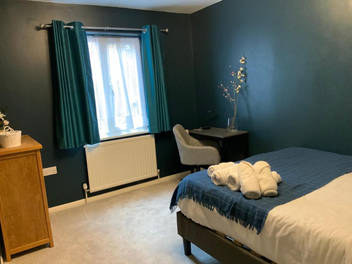 2 Bedroom Near Southfields Apartament *
